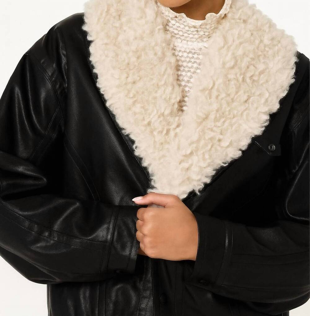 NEW ASTR jonyssa jacket in black